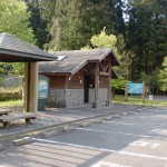 御岳公園（御嶽公園）の駐車場とトイレの画像