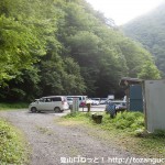 光岳の易老渡登山口の駐車場