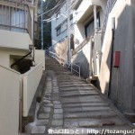 板宿八幡神社への階段