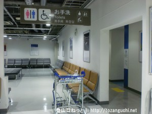 成田空港第２ターミナルの北ウェイティングエリアのトイレ