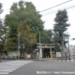 鳩森八幡神社前の交差点