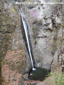 南牧村の線ヶ滝
