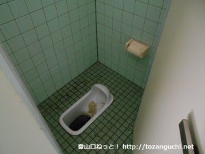 檜峯神社のトイレ