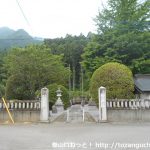御嶽山神社の境内入口