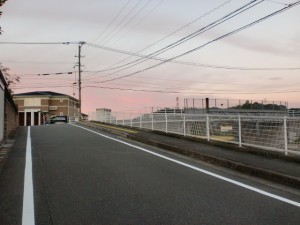 ＪＲ原田駅南側の鉄橋前の画像