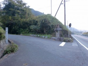 甕冠神社参道入口の画像
