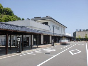 ＪＲ人吉駅とくま川鉄道人吉温泉駅の画像
