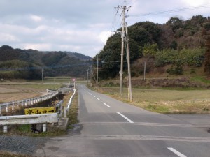 柑子岳登山口への入口の画像