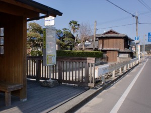 山田バス停の画像