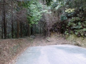 山家地区の宮地岳登山道入口の画像