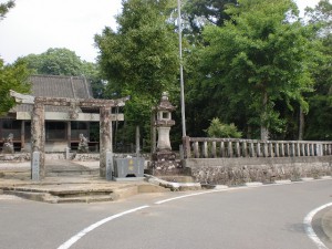 津留神社本殿前の右カーブ（天草・新合地区）の画像