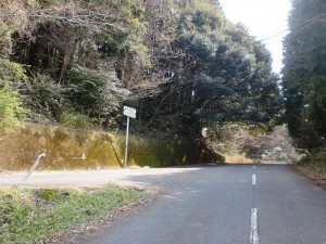鬼ノ鼻山と聖岳への分岐地点のＴ字路の画像