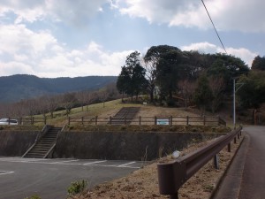 歌垣公園の駐車場（犬山岳登山口）の画像
