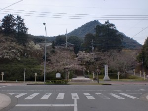 武雄神社前のＴ字路の画像