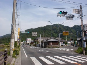大坂峠入口のＴ字路（国道11号線）の画像