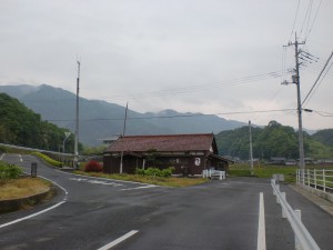 香川用水記念公園手前の分岐地点の画像