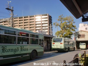 富田林駅前バス停