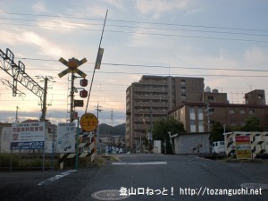 ＪＲ津田駅の北側の踏切