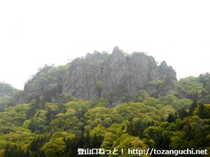 岩櫃山の岩壁