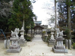黍生の足助大橋側の登山口にある神明社