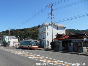 関金温泉バス停（日本交通）