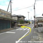 松ノ本北バス停横から右に入る