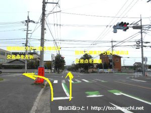備前田井駅前の県道22号線に出たところの交差点