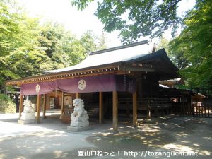 唐沢山神社の本殿と拝殿